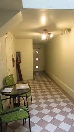525 Cole St — Photo 3