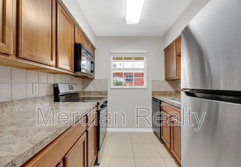4920 Tangerine Ave #1 — Photo 2