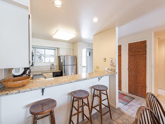 5th image of 405 Silver King Dr #115