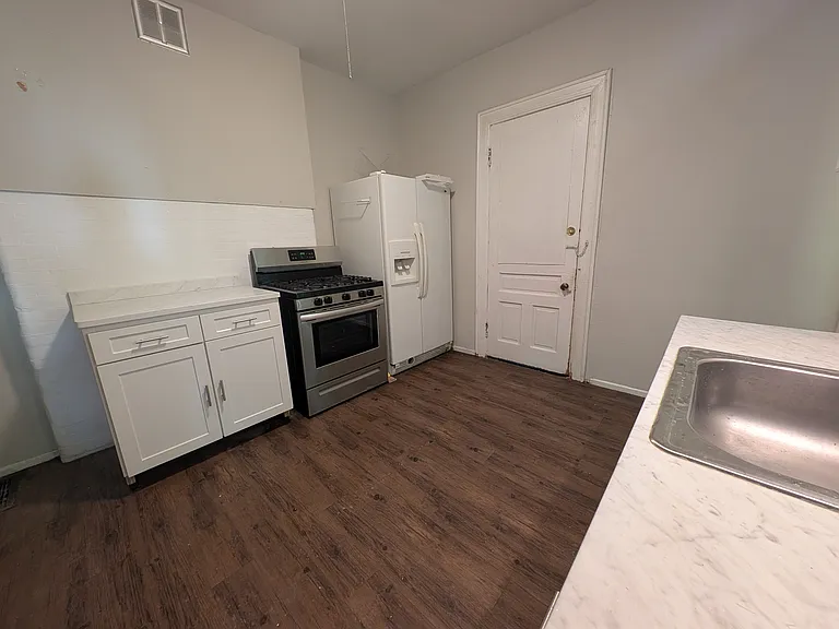 The Lillian — Photo 12