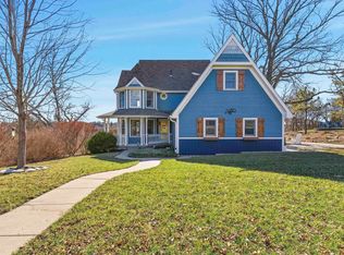 3215 Driftwood Dr, Manhattan, KS 66503