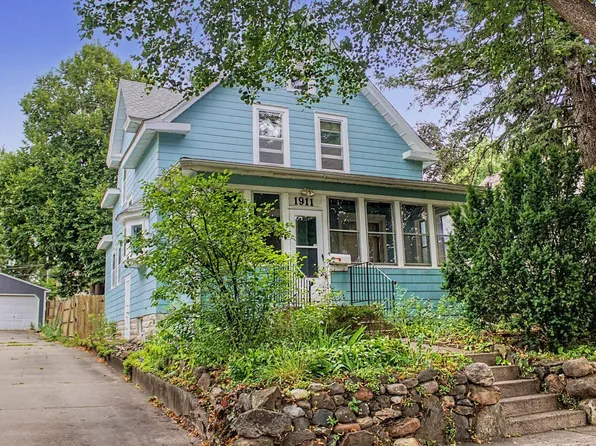 1911 Pierce St NE, Minneapolis, MN 55418