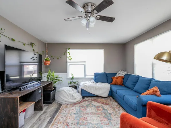 121 Clinton Dr #A, Columbia, MO 65203