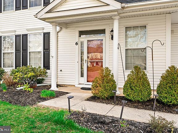 4th image of 6 Wessex Ct