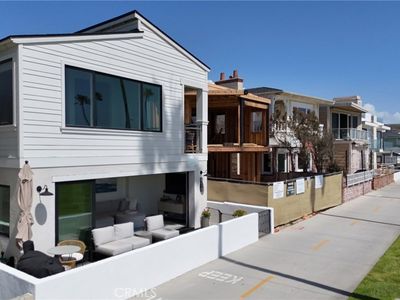 916 E Oceanfront, Newport Beach, CA, 92661