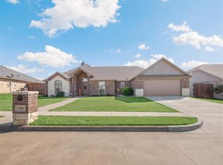 913 Winged Foot, Corsicana, TX 75110