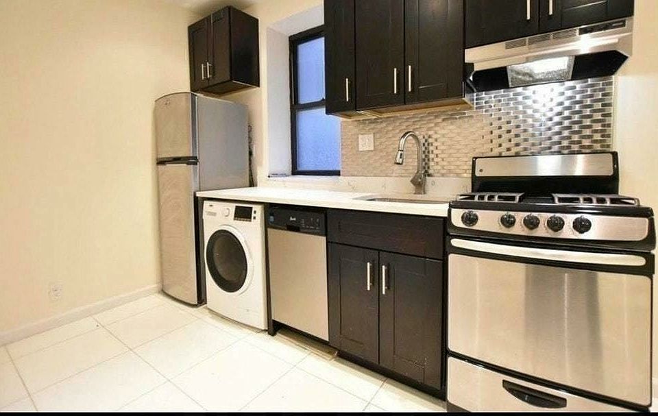 1st image of 973 Columbus Ave APT 3C