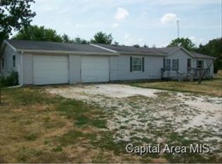 2067 Clark Rd, Arenzville, IL 62611