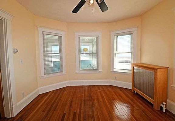 4th image of 53 Winthrop Shore Dr