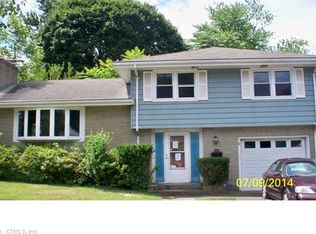 124 Maplewood Ter, Hamden, CT 06514
