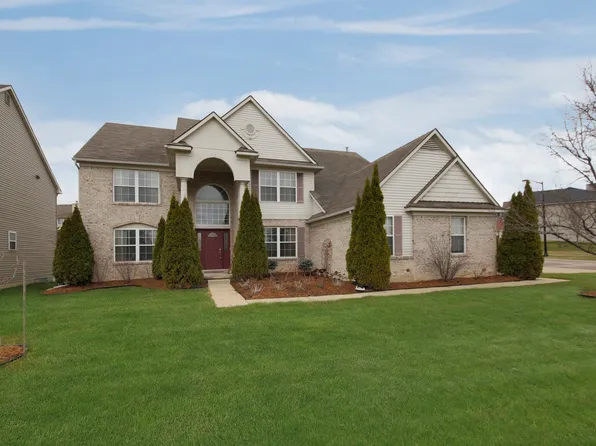 2261 Indian Creek Dr, Ann Arbor, MI 48105