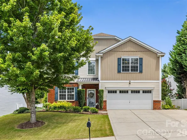416 Garden Grove Rd, Fort Mill, SC 29708
