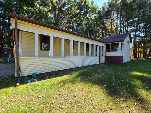 110 Foss Lane, Huguenot, NY 12746