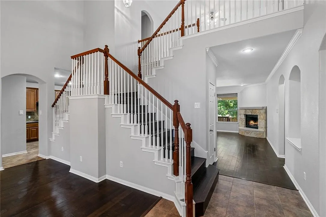 4 bed, 3.5 bath, 3367 sqft, $3,000 — Photo 3