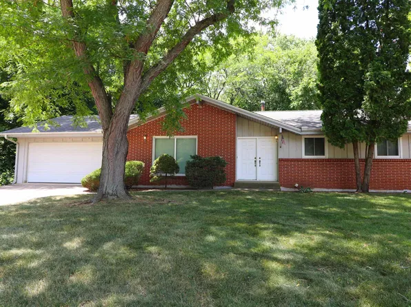 4117 Tallwood Ave, Rockford, IL 61114