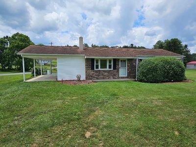 54 Forest Ln, Galax, VA, 24333
