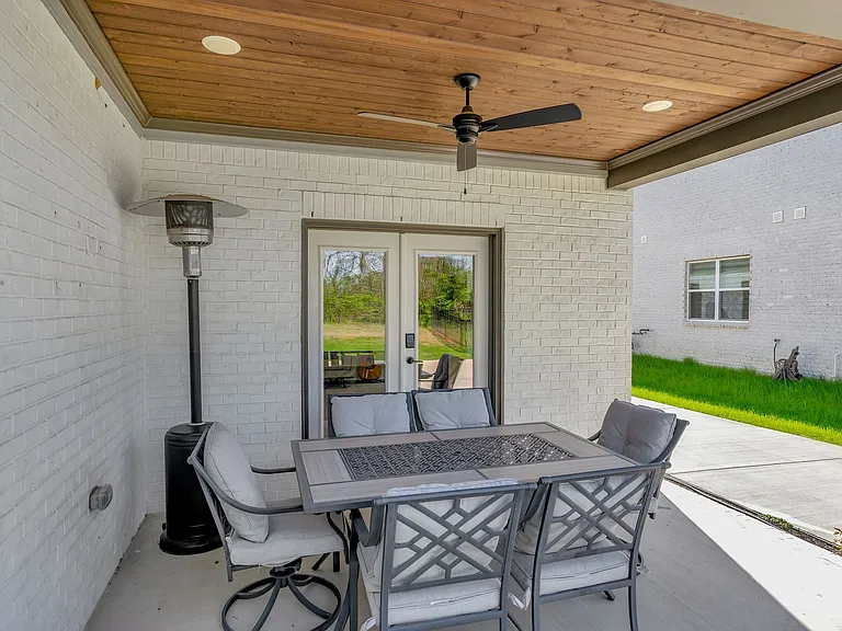 3270 Sassafras Ln — Photo 47