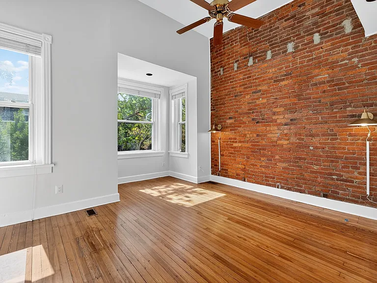 1427 Monroe St NW — Photo 29