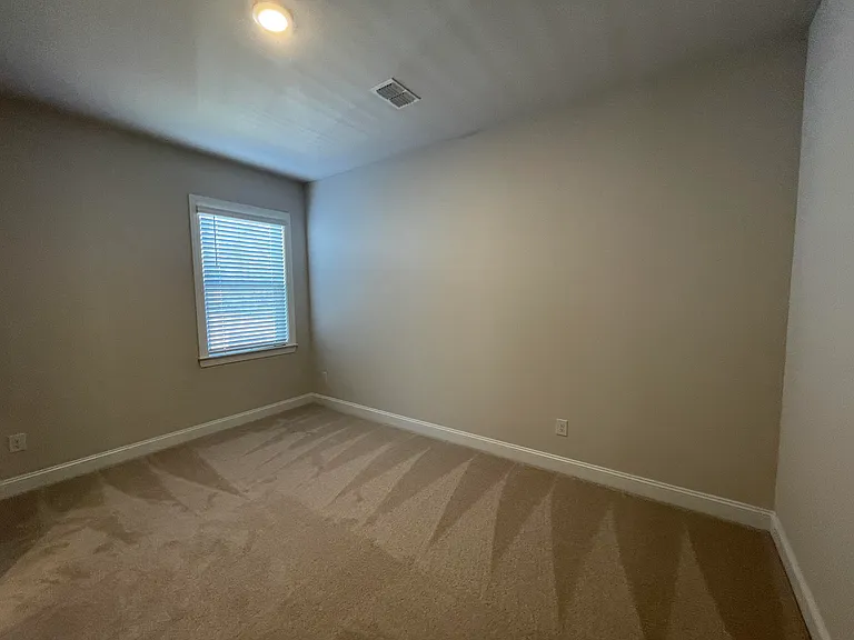226 Bering Ln — Photo 10