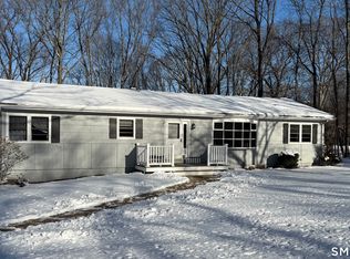 27 White Oak Rd, Shelton, CT 06484