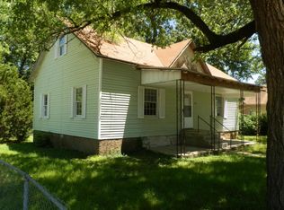 1534 N Clay Ave, Springfield, MO 65803