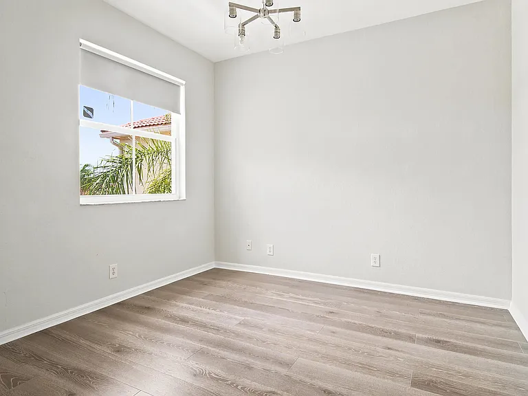 207 Isle Verde Way — Photo 54