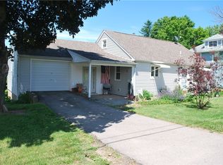 3231 Ridge Rd, Williamson, NY 14589