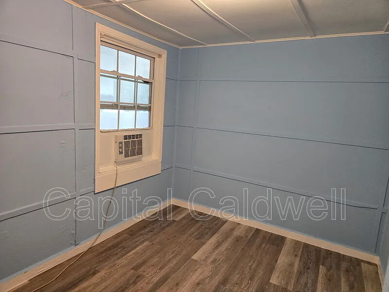 1 bed, 1.0 bath, 550 sqft, $1,000 — Photo 3