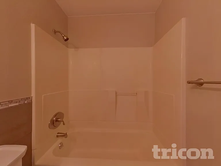 1721 S Genoa Way — Photo 9