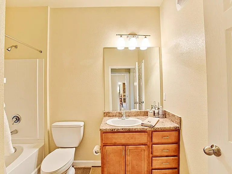 Classic Style Bathroom