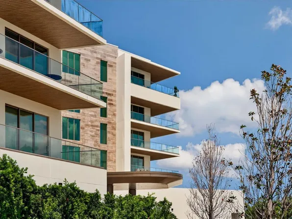 1591 Gulf Of Mexico Dr, Longboat Key, FL