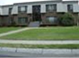 6 Hallmark Gdns APT 3, Burlington, MA 01803