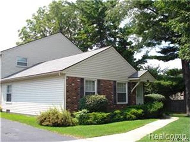 1st image of 2167 Park Place Dr #1