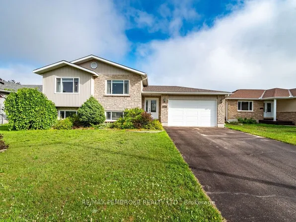 2038 Sandstone Cres, Petawawa, ON K8H 0A6