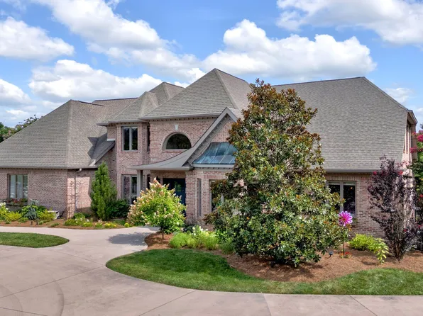 2064 Feathers Chapel Rd, Blountville, TN 37617