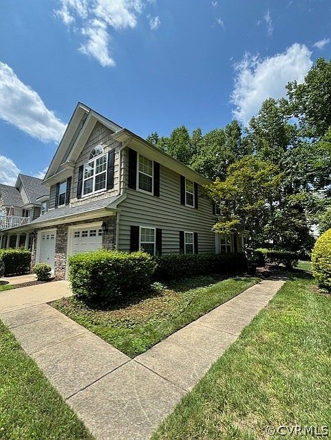 1st image of 11 Claiborne Dr