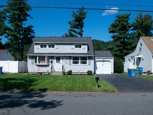 522 Warfield Rd, North Plainfield Boro, NJ 07063