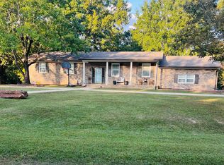 805 Mountainview Lake Rd, Sylacauga, AL 35150