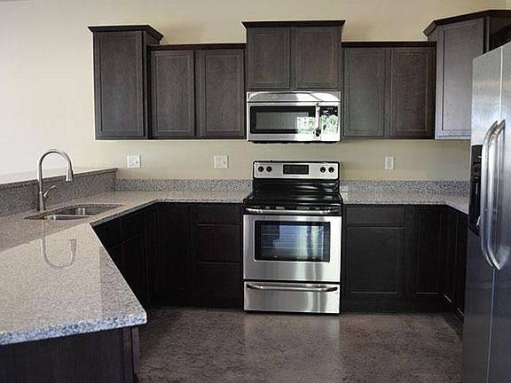 2nd image of 303 Bainberry St
