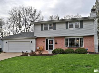 6319 N Riviera Ct, Peoria, IL 61614