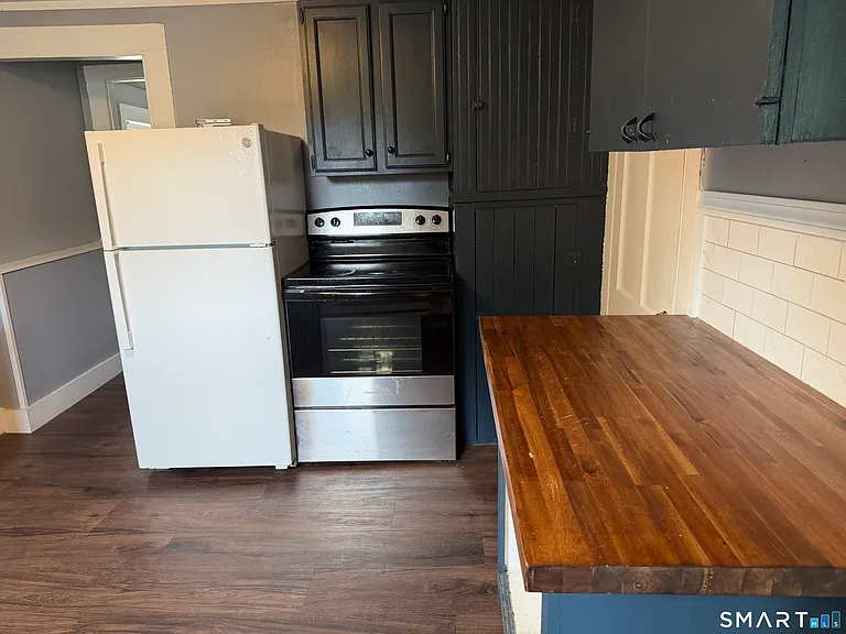 246 Oak St #2 — Photo 3