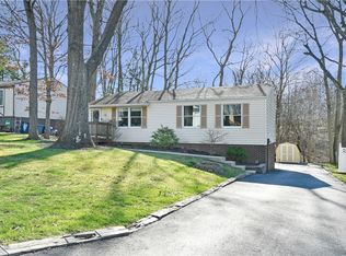 1921 Riggs Rd, South Park, PA 15129