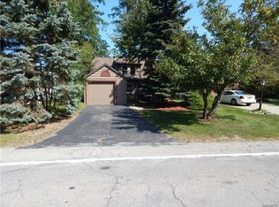 3953 E River Rd, Grand island, NY 14072