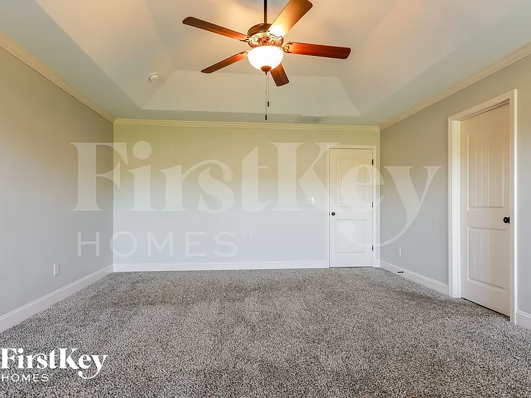 1028 Lake Vista Dr — Photo 12