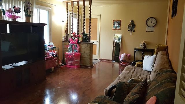 2nd image of 1005 Helen Ave