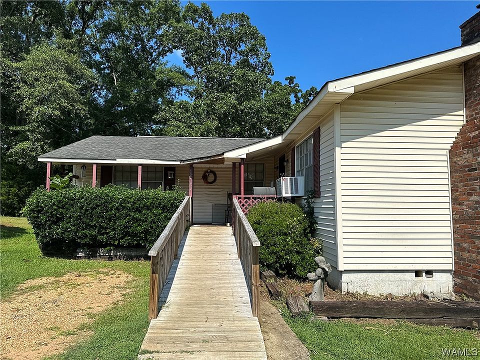 2nd image of 1500 Edgeworth Dr E