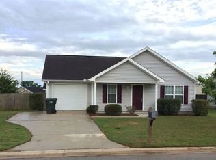 101 Coronation Dr, Bonaire, GA 31005