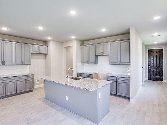 2nd image of 2703 Woodland Ct #1GK3XE