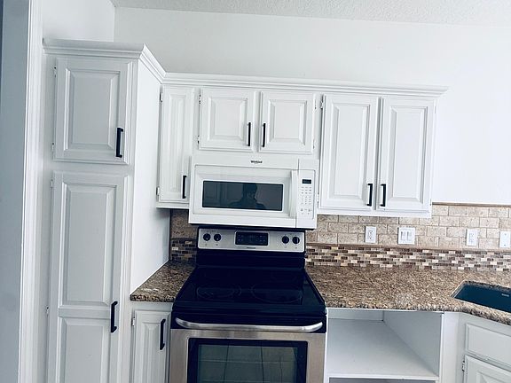 5th image of 18513 Chestnut Oak Dr