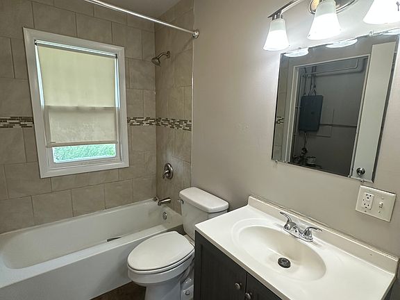 5th image of 7720 Rhode Island Ct